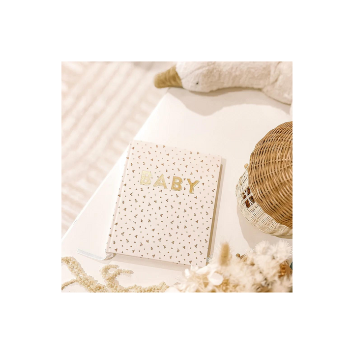 Baby Book Broderie
