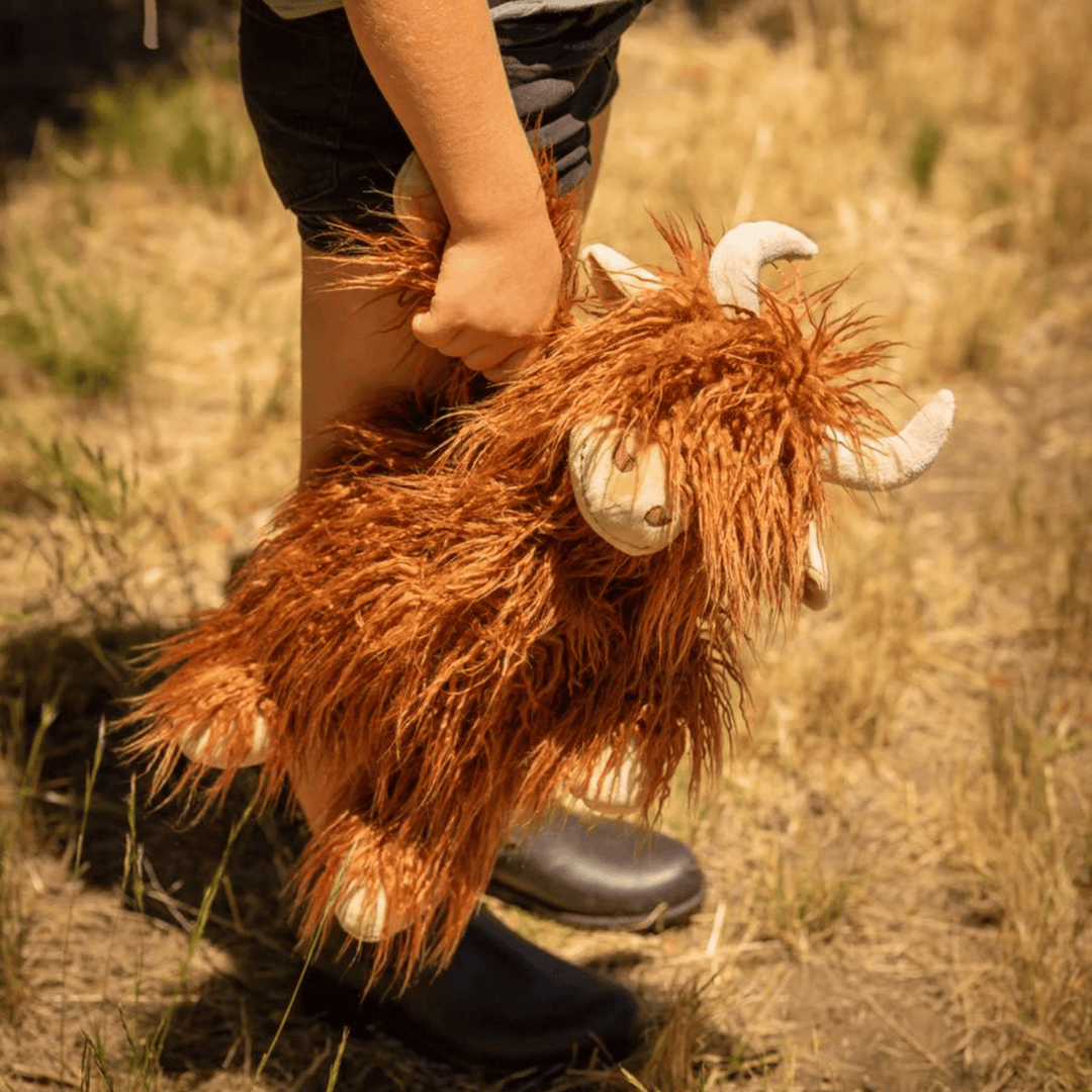 Nana Huchy Henry the Highland Cow - kateinglishdesigns